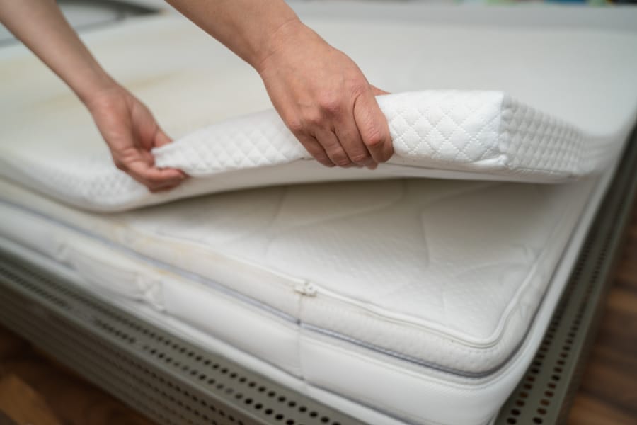 Best Mattress for Babies, Couples, and Elders