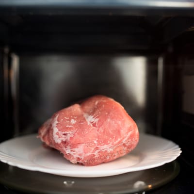 defrosting in convection microwave oven