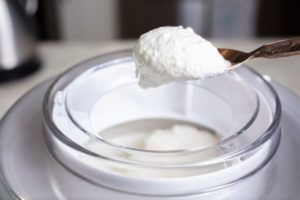 making ice cream in ice cream maker