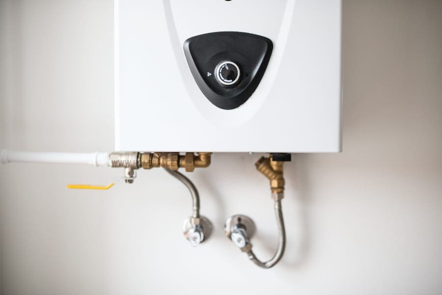 storage geyser pros and cons