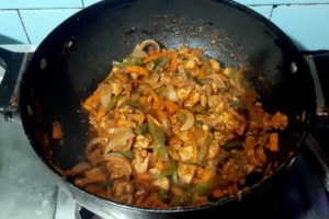 topping for crispy noodles